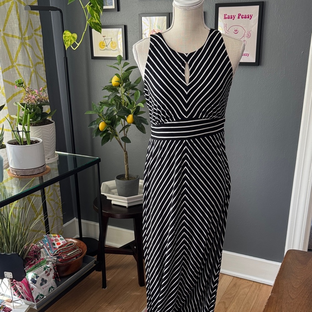 LOFT Black and White Chevron Maxi Dress